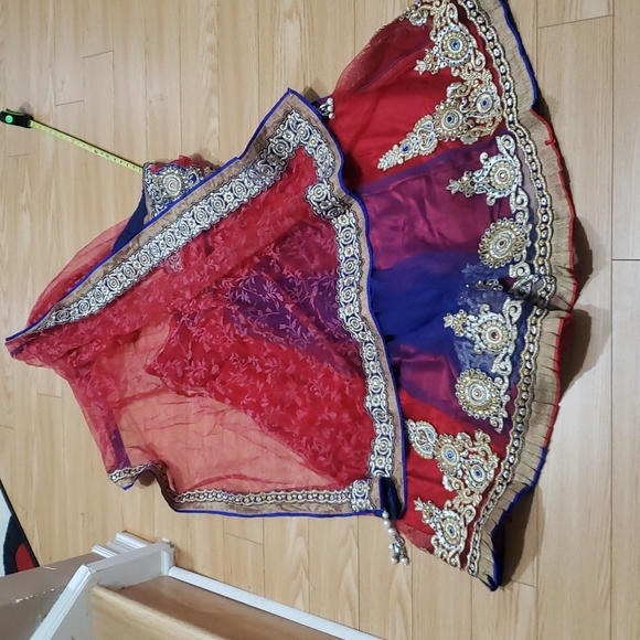 Ready to wear Sarees Free size - Picture 5 of 9